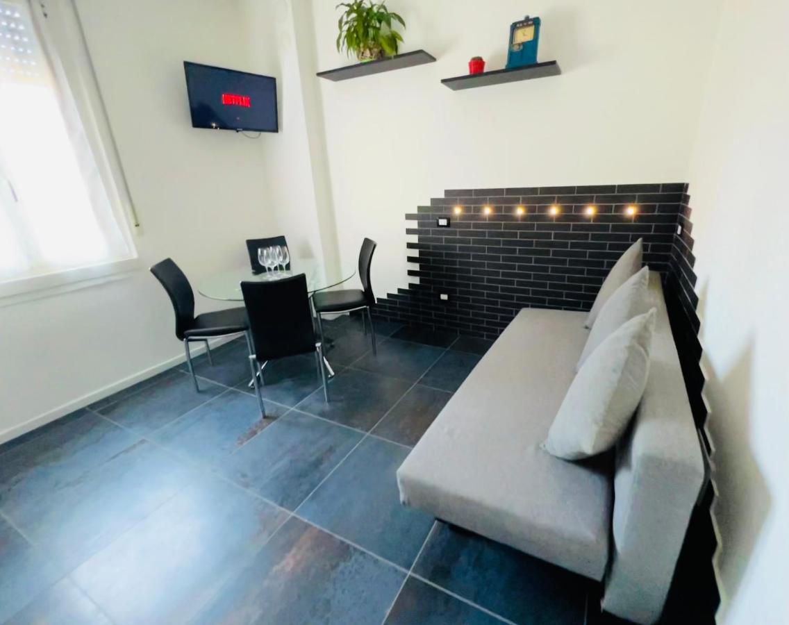 Apartmán Blaxej, Nel Cuore Di Verona, Moderno Ed Elegante, 4 Posti Letto, Wi-Fi, Self Check In Exteriér fotografie